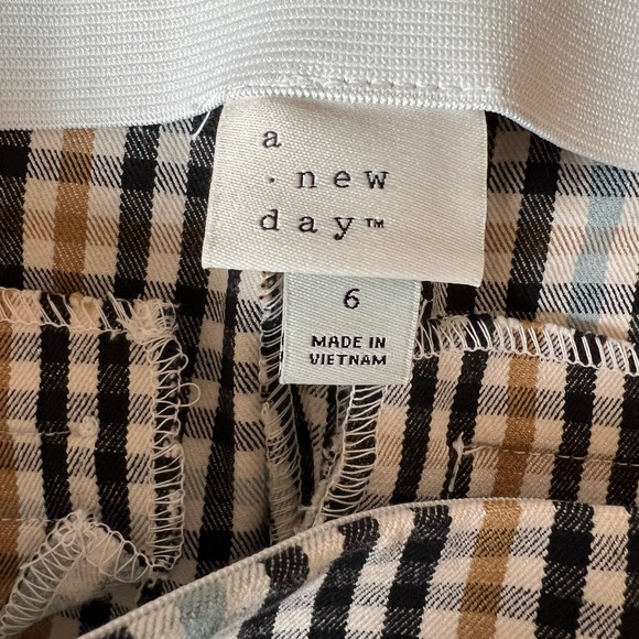 A New Day Women’s Skinny Ankle High Rise Fitted Hip & thigh Sz 6R side zipper - Picture 9 of 12